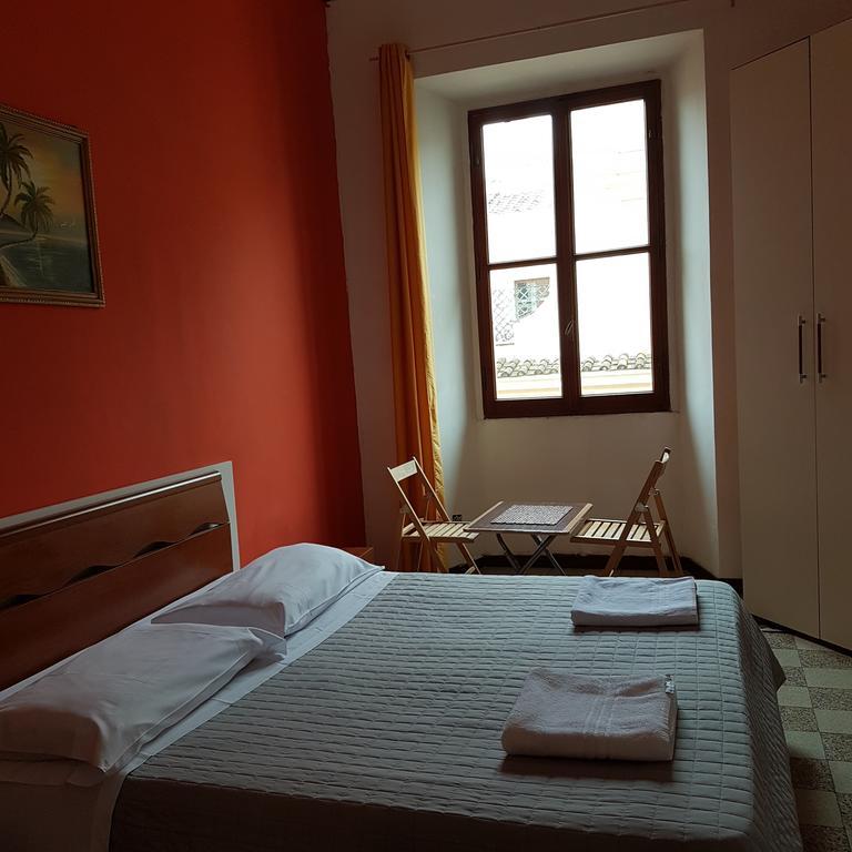 Guesthouse Ava Рим Екстериор снимка